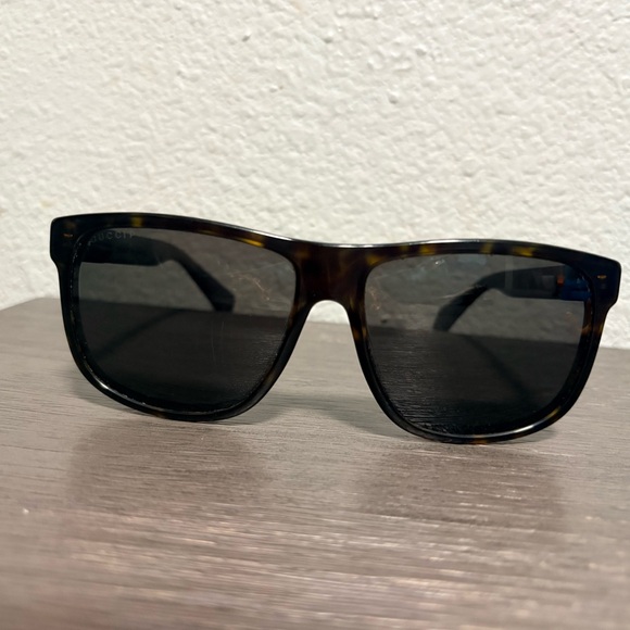 Gucci Sunglasses - Picture 2 of 14